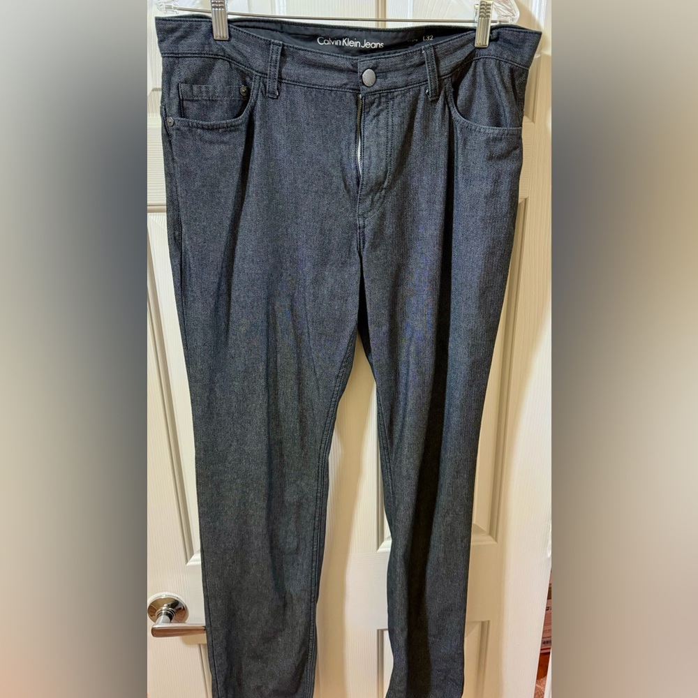 Calvin Klein Jeans Men's Straight Leg Twill Pants, Black / Gray 34 X 32